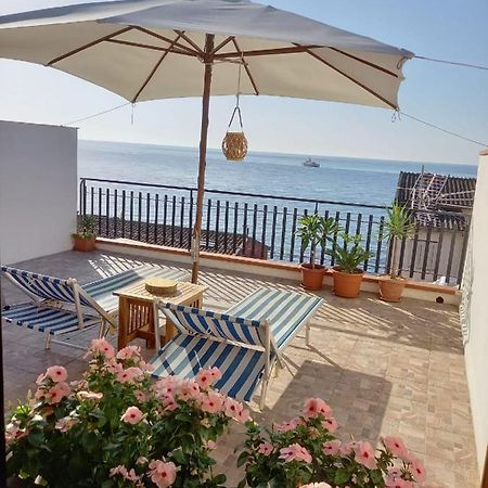 Paradise Villa จีอาร์ดีนี นักซอส ภายนอก รูปภาพ